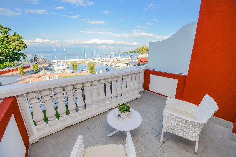 Hotel Villa Garuti Padenghe sul Garda Ngoại thất bức ảnh