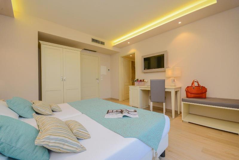 Hotel Villa Garuti Padenghe sul Garda Ngoại thất bức ảnh