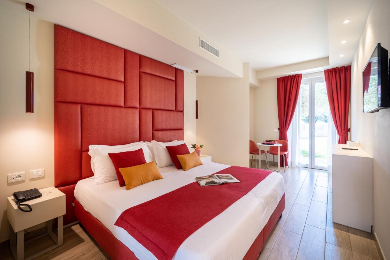 Hotel Villa Garuti Padenghe sul Garda Ngoại thất bức ảnh